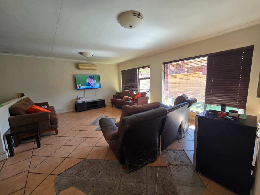 3 Bedroom Property for Sale in Heuwelsig Free State